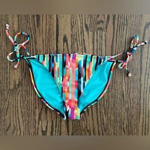 Xhilaration Geometric Striped String Hipster Bikini Bottom - Multicolor - Size M